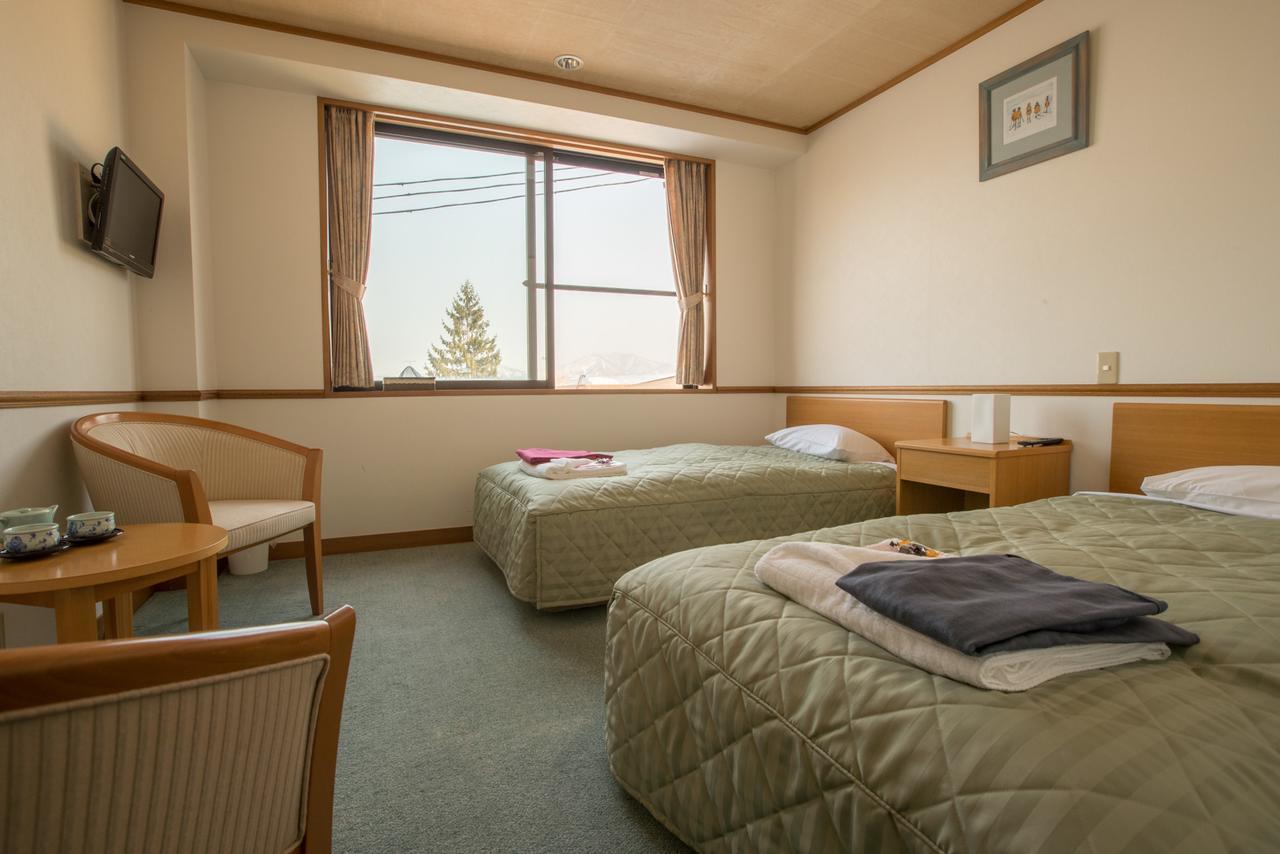Refre Hotel Myoko Exteriör bild